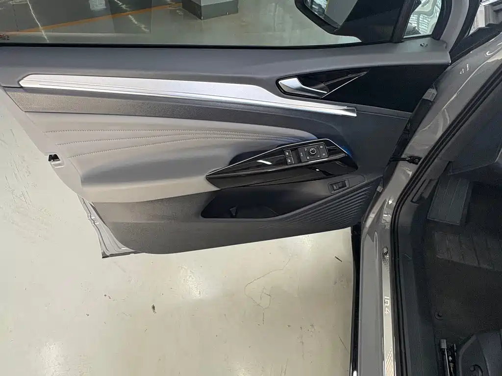 Volkswagen ID.4 Crozz — миниатюра 11