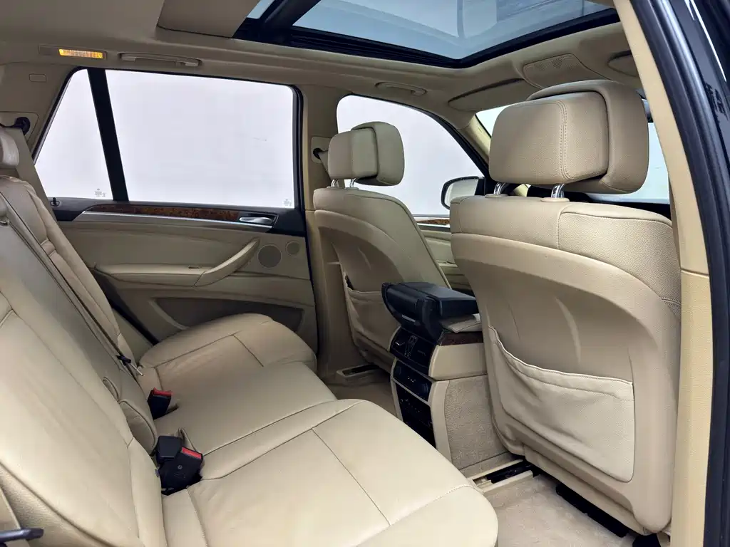 BMW X5 (Import) — миниатюра 13