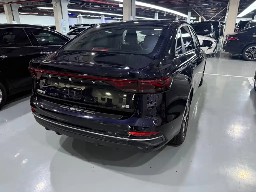 Geely Emgrand — миниатюра 11