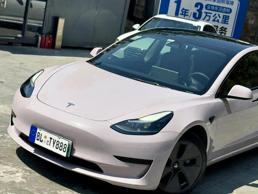 Tesla Model 3 — миниатюра 9