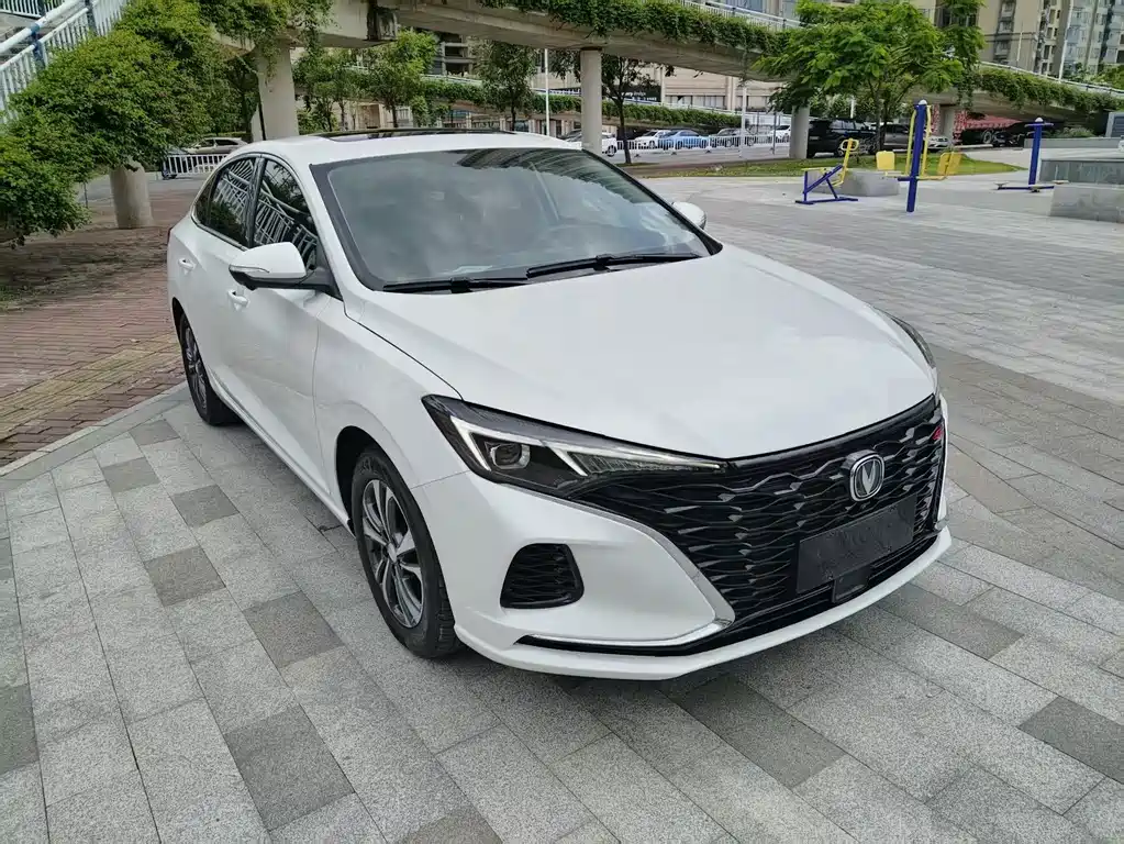 Changan Eado — миниатюра 3