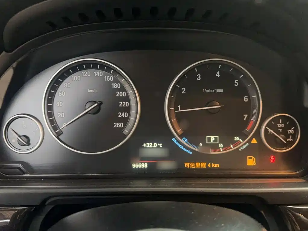 BMW 5 Series — миниатюра 3