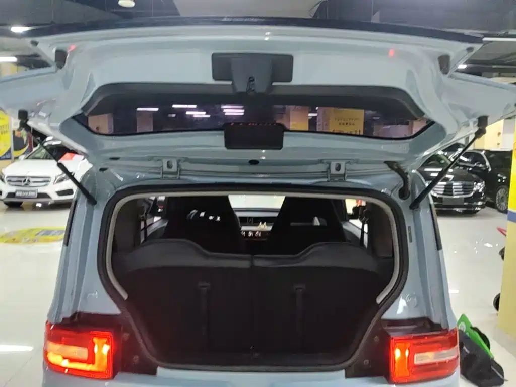 Wuling MINIEV — миниатюра 19