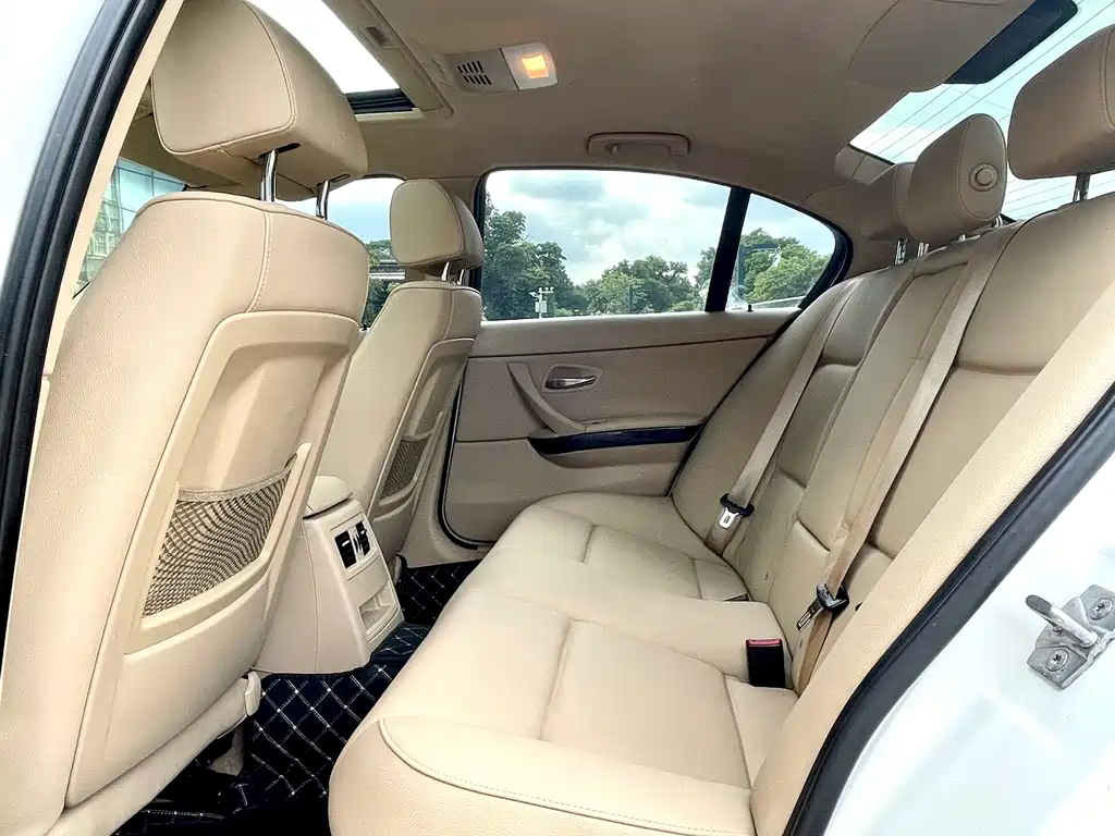 BMW 3 Series — миниатюра 9