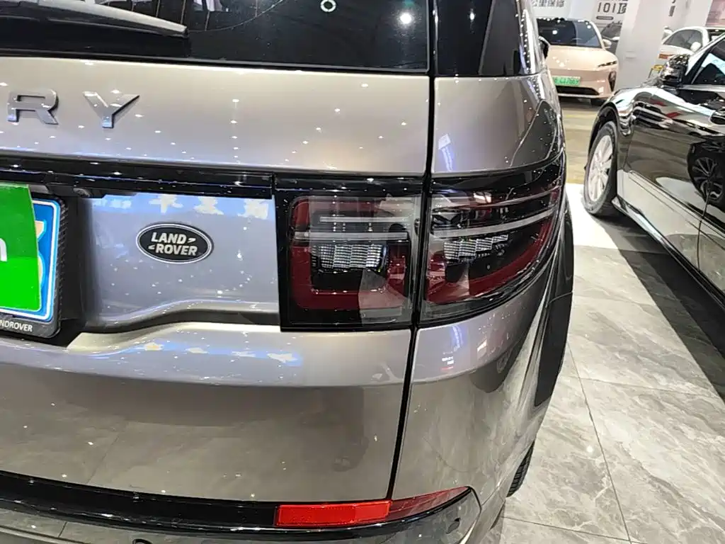 Land Rover Discovery Sport — миниатюра 8