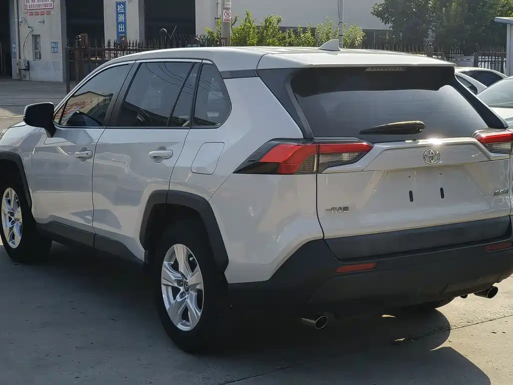 Toyota RAV4 2020 2.0L CVT
