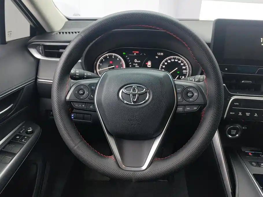 Toyota Harrier — миниатюра 15