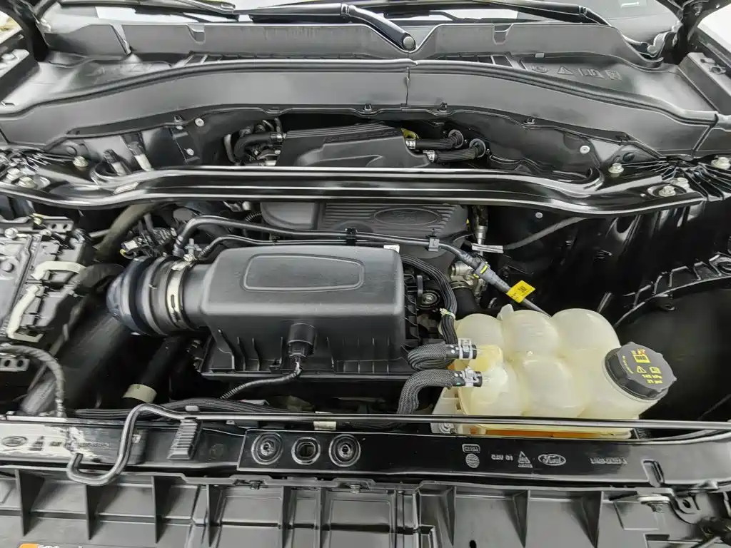 Ford Explorer — миниатюра 6