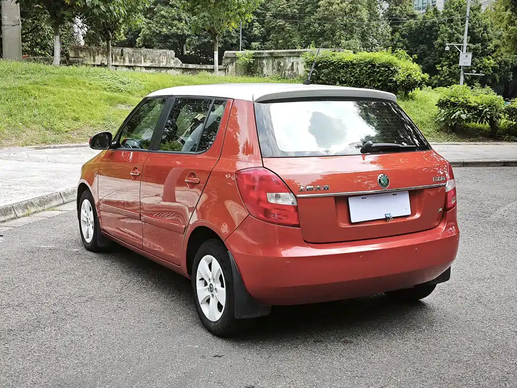 Skoda Fabia — миниатюра 9
