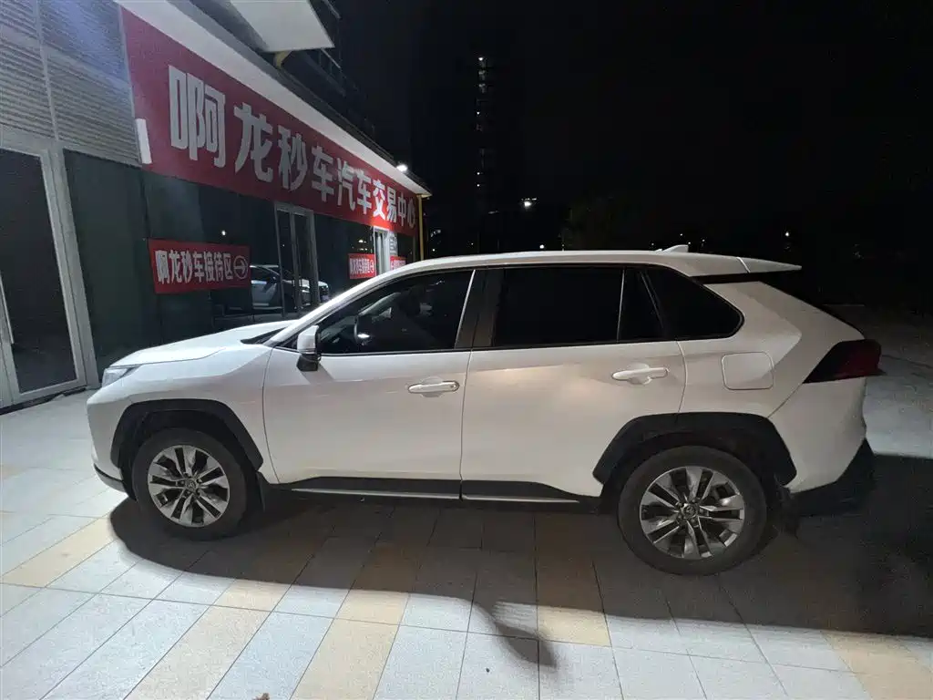 Toyota Wildlander — миниатюра 3