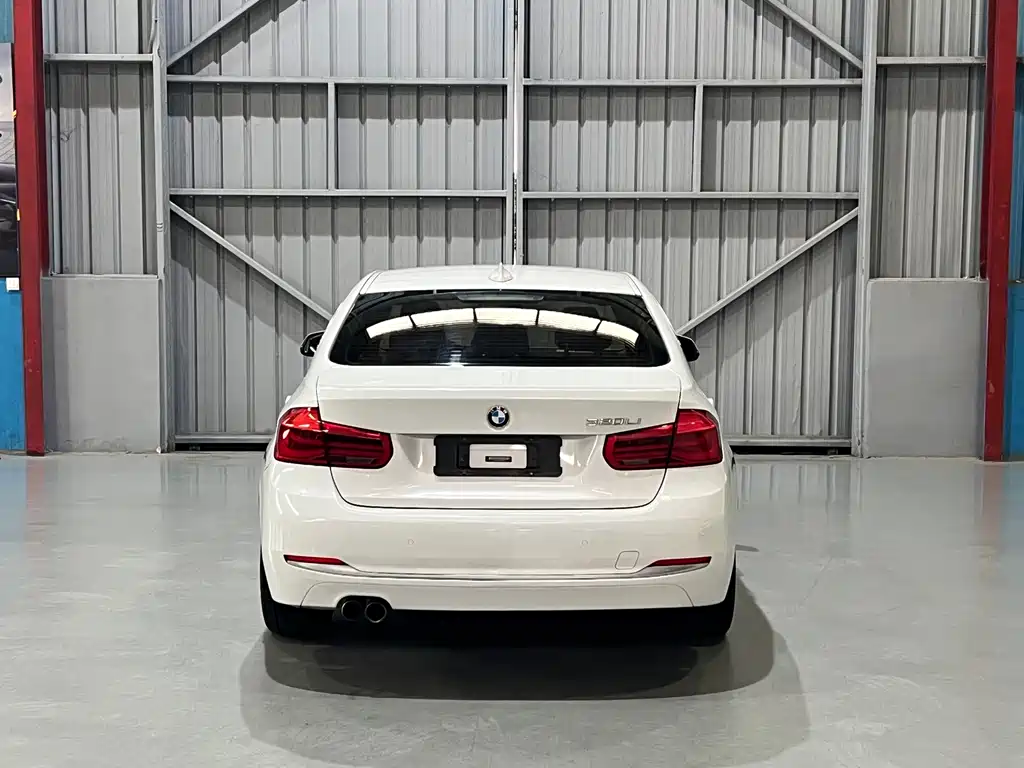 BMW 3 Series — миниатюра 8
