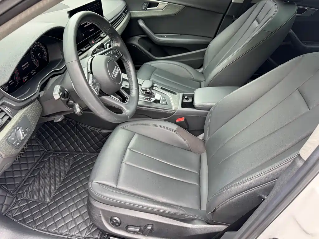 Audi A4L 2022 40 TFSI Luxury