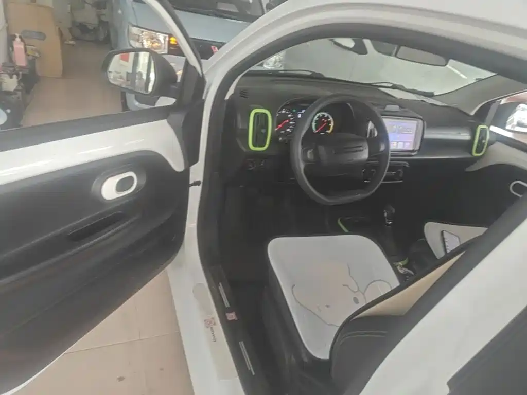 Roewe Clever — миниатюра 16