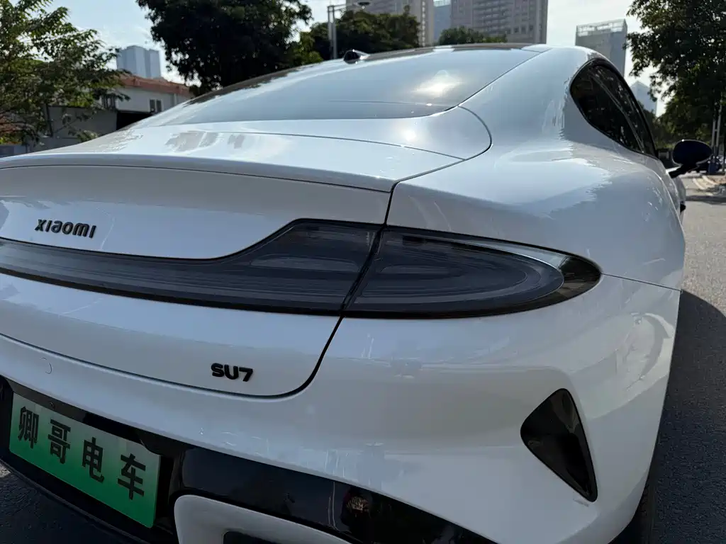 XIAOMI CAR XIAOMI SU7