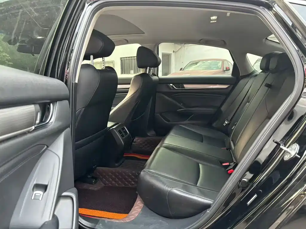Honda Accord — миниатюра 5