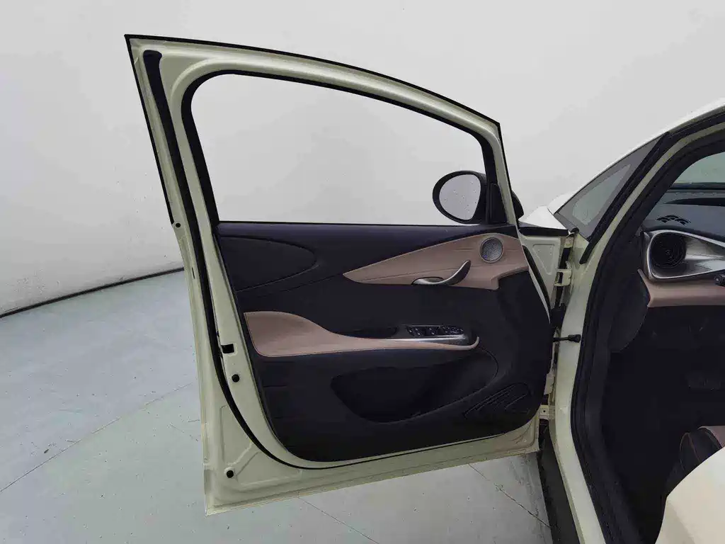 BYD Dolphin — миниатюра 8