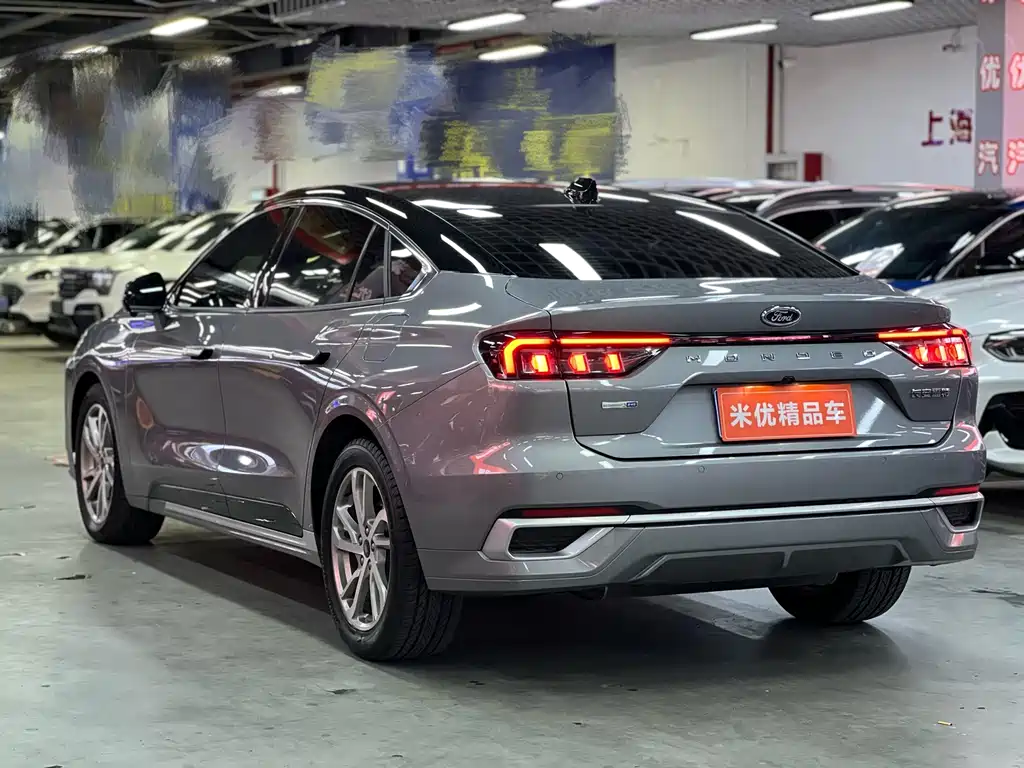 Ford Mondeo — миниатюра 6