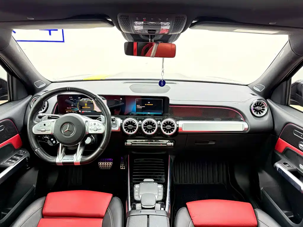 Mercedes-Benz GLB AMG — миниатюра 14