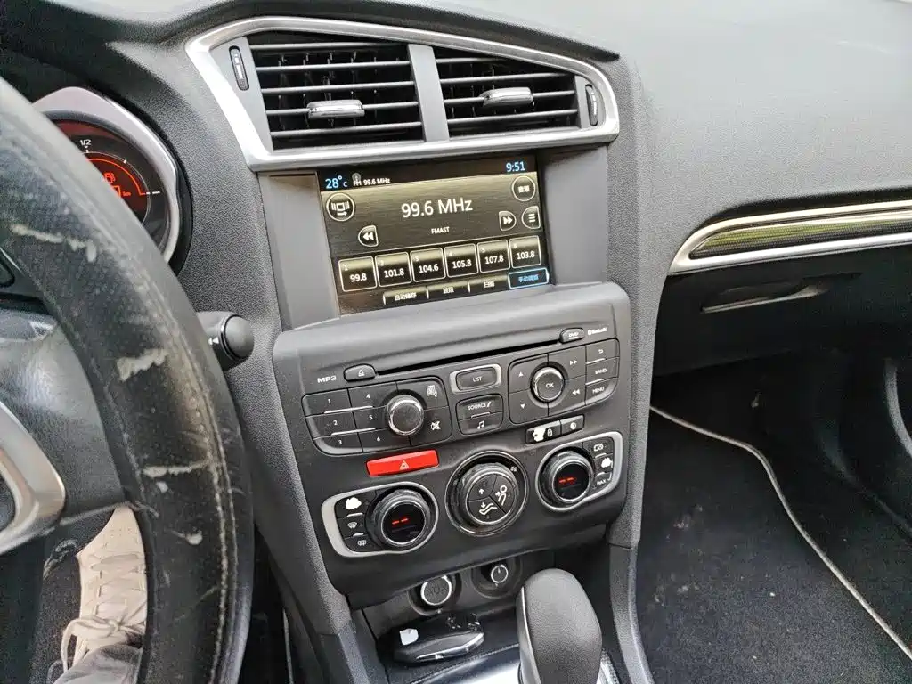 Citroen C4L — миниатюра 9