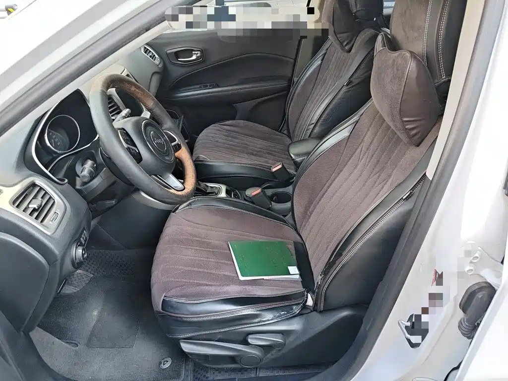 Jeep Compass — миниатюра 11