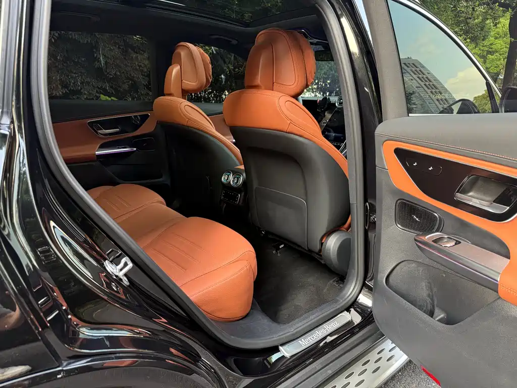Mercedes-Benz GLC 2025 GLC 300 L 4MATIC 5 мест