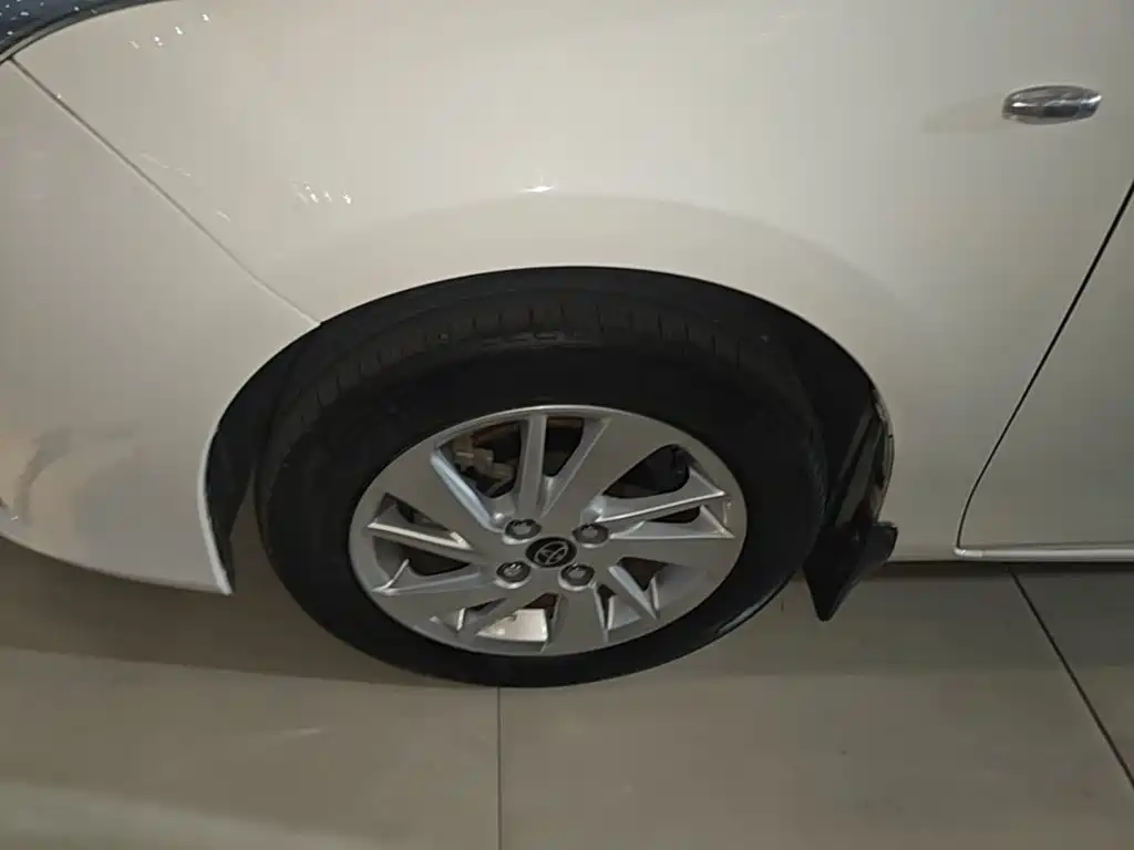 Toyota Yaris L — миниатюра 23
