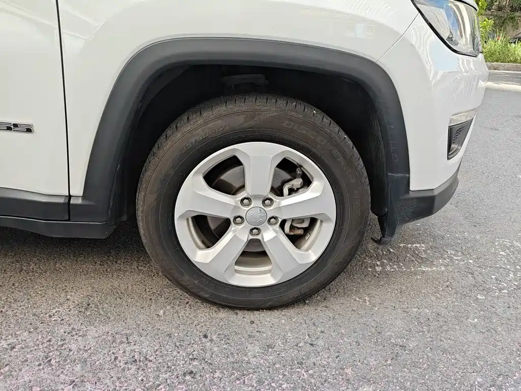 Jeep Compass — миниатюра 24