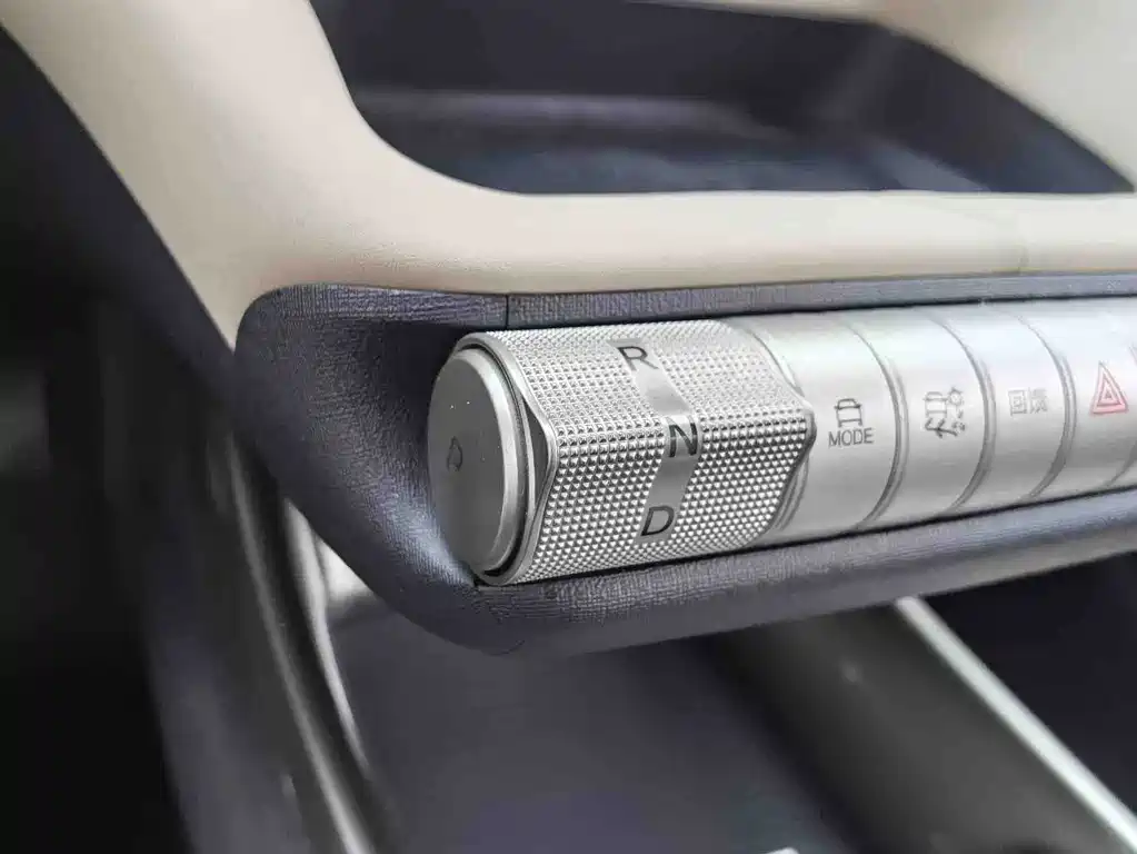 BYD Dolphin — миниатюра 6