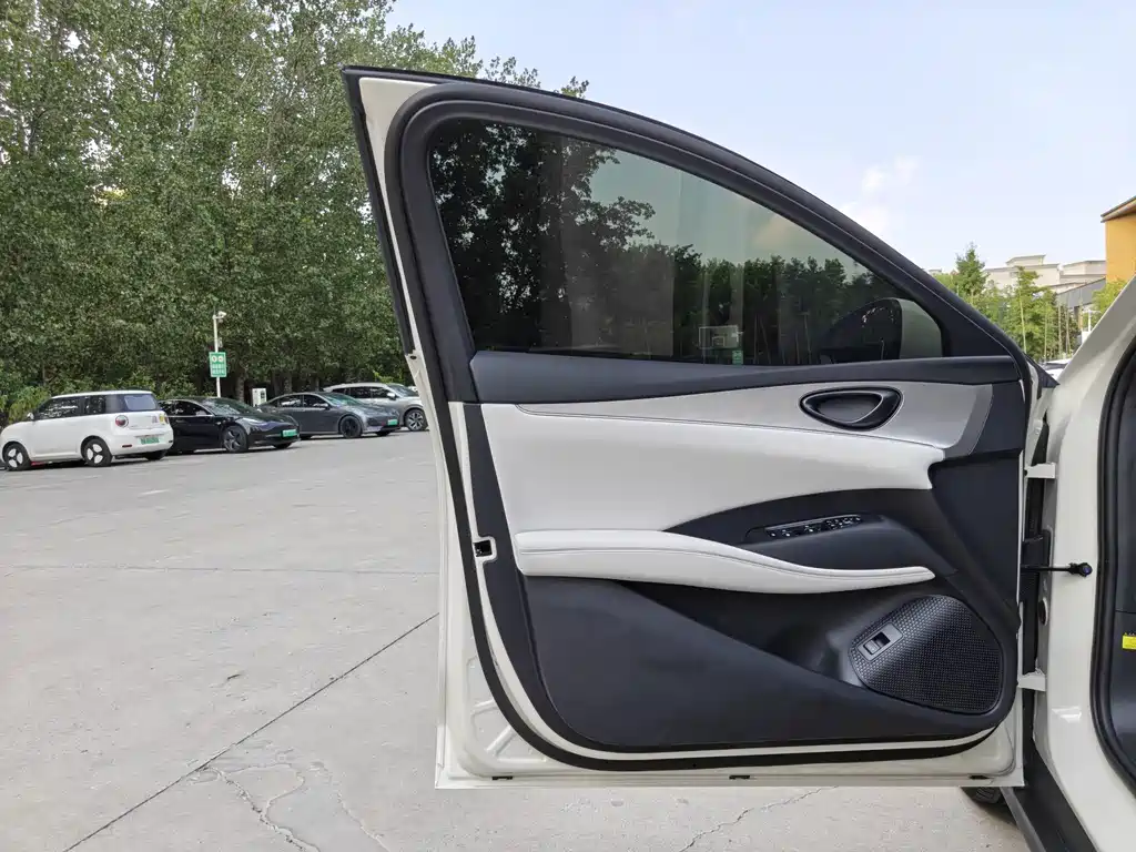 BYD Seal 06 — миниатюра 10