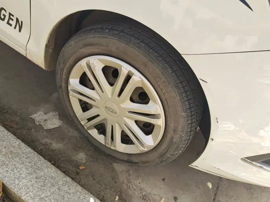 Chery Fengyun 2 — миниатюра 6