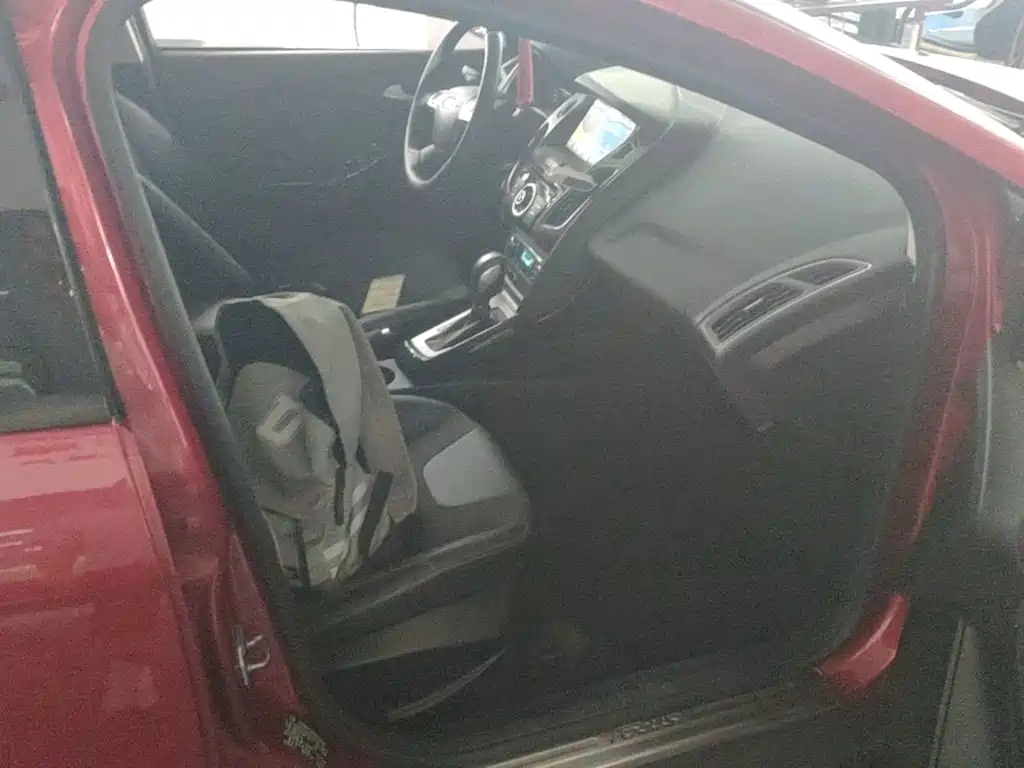Ford Focus — миниатюра 25