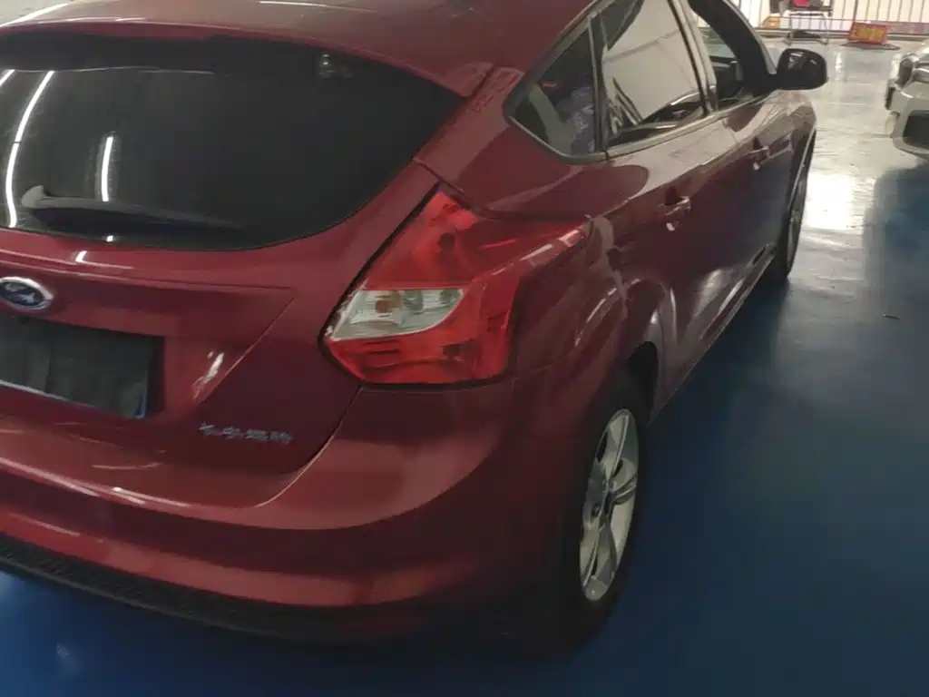 Ford Focus — миниатюра 8