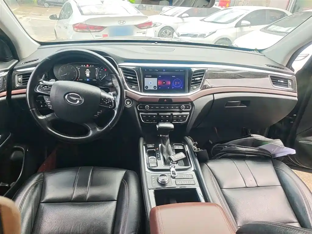 GAC GS8 2017 320T Luxury Smart Connect （ мест）