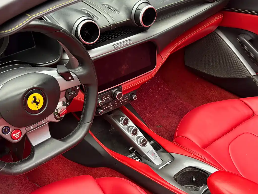 Ferrari Portofino — миниатюра 12