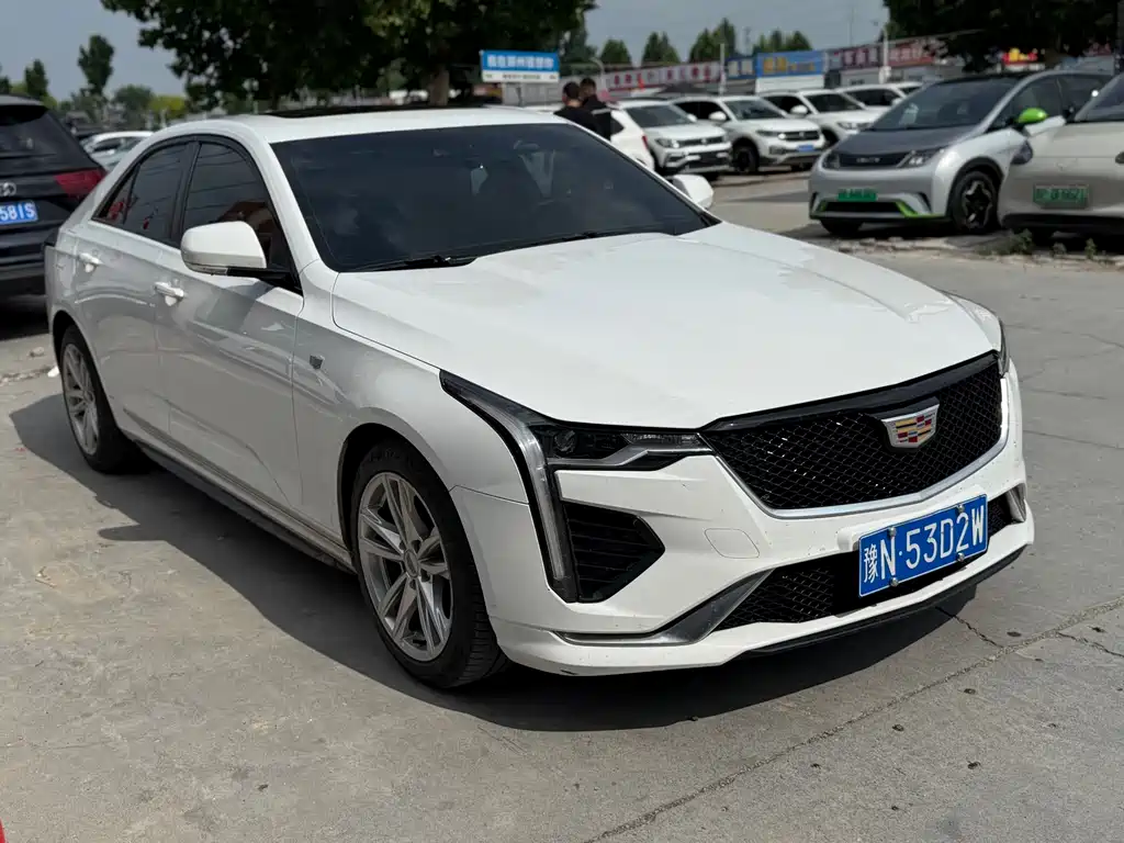 Cadillac CT4 2020 28T Fashion