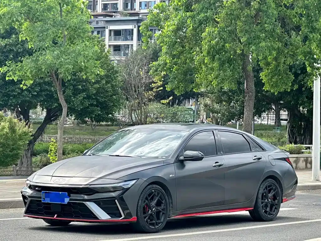 Hyundai Elantra 2024
