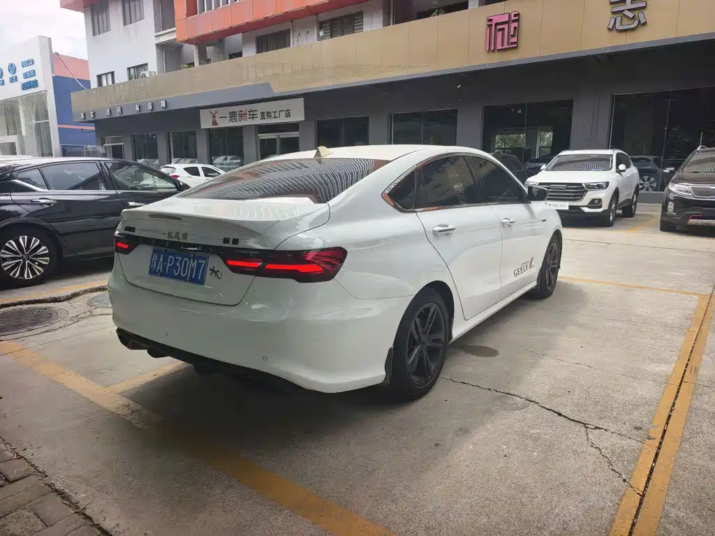 Geely Binrui — миниатюра 4