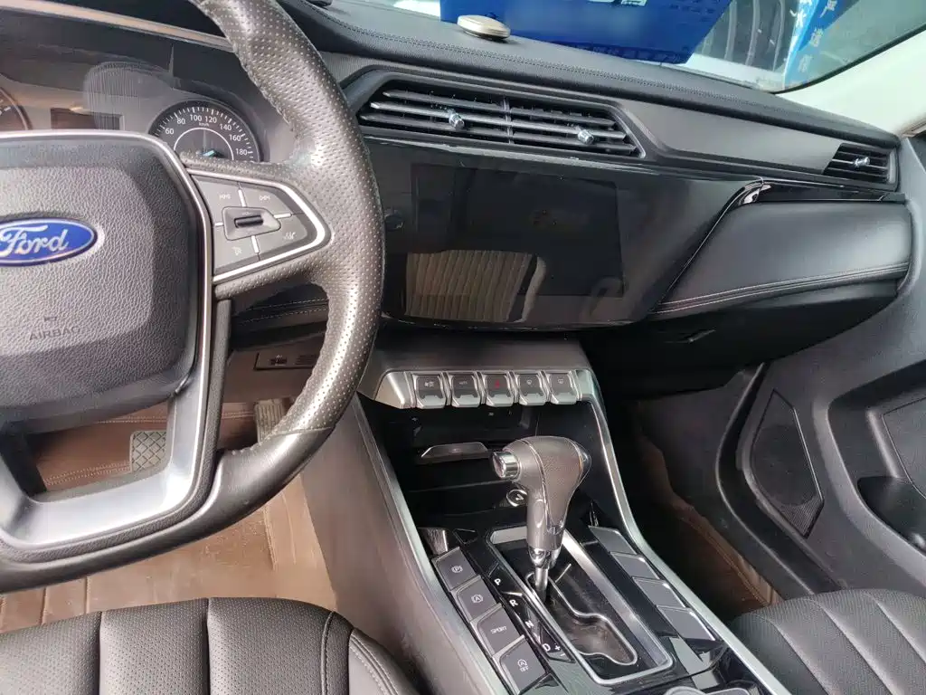 Ford Territory — миниатюра 6