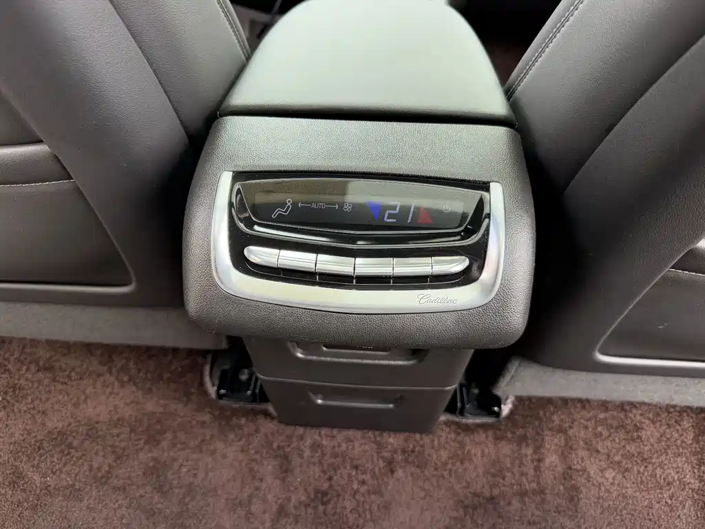 Cadillac XT6 — миниатюра 28