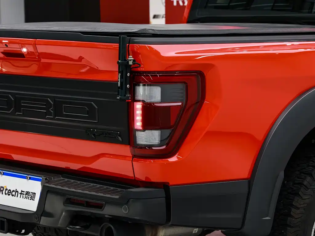 Ford F-150 Raptor — миниатюра 8