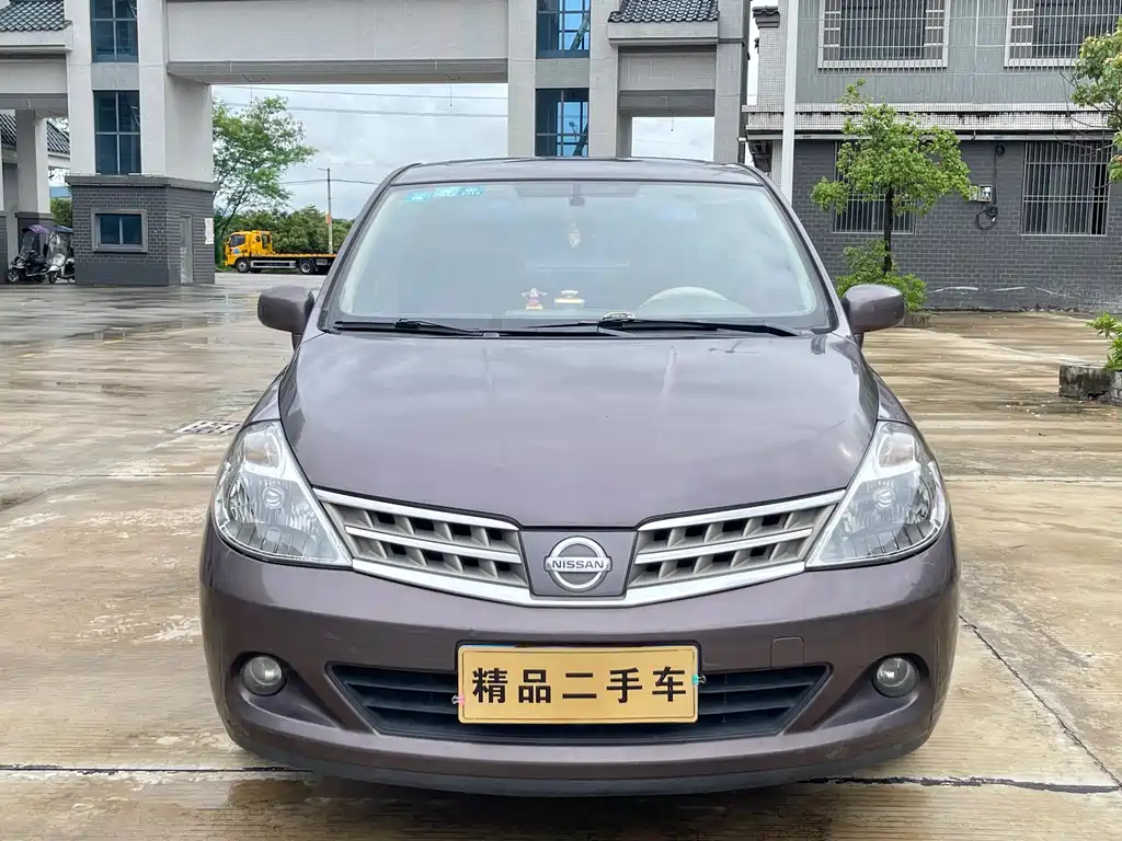 Nissan Tiida 2008 1.6L AT Luxury