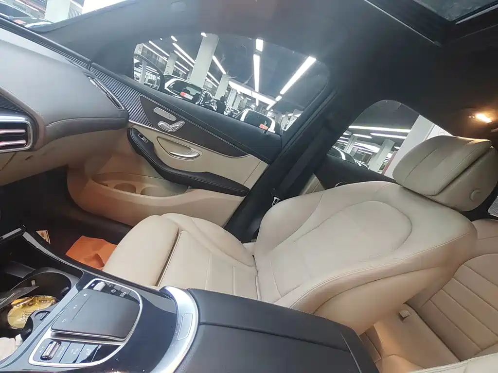 Mercedes-Benz EQC — миниатюра 8