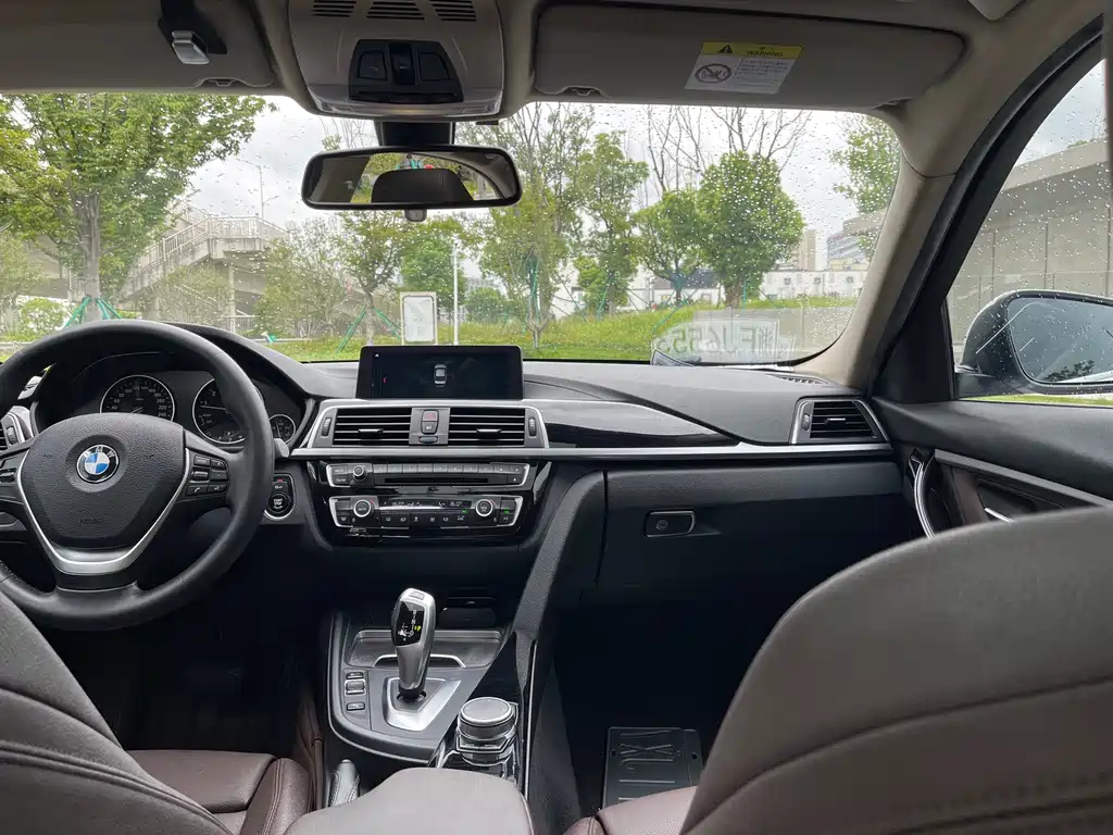 BMW 3 Series — миниатюра 13