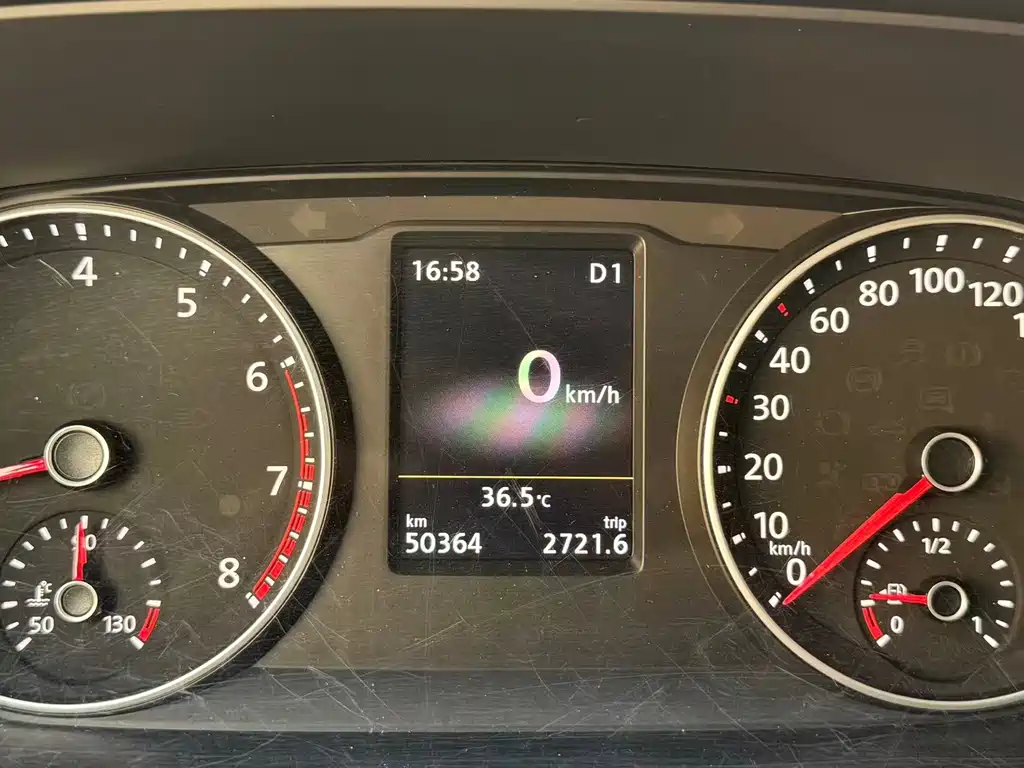Volkswagen Multivan — миниатюра 13