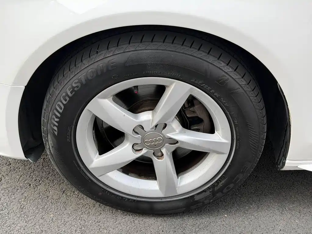 Audi A4L — миниатюра 14