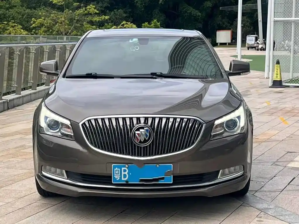Buick LaCrosse — миниатюра 2