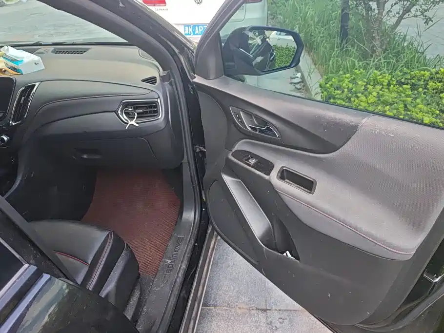 Chevrolet Equinox — миниатюра 8