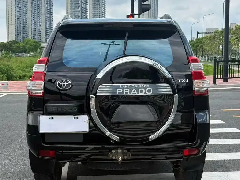Toyota Land Cruiser Prado 2016 2.7L AT