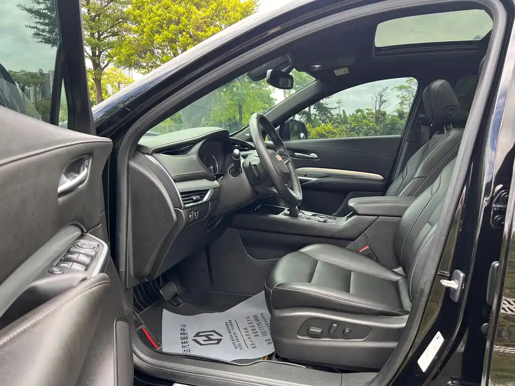 Cadillac XT4 — миниатюра 4