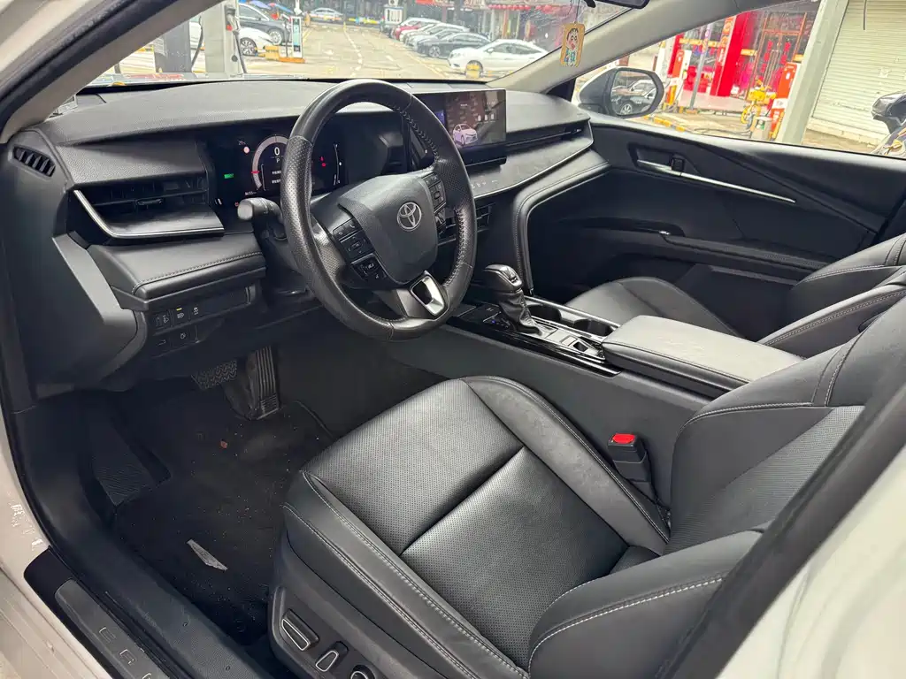 Toyota Camry 2024 2.0HGVP Luxury